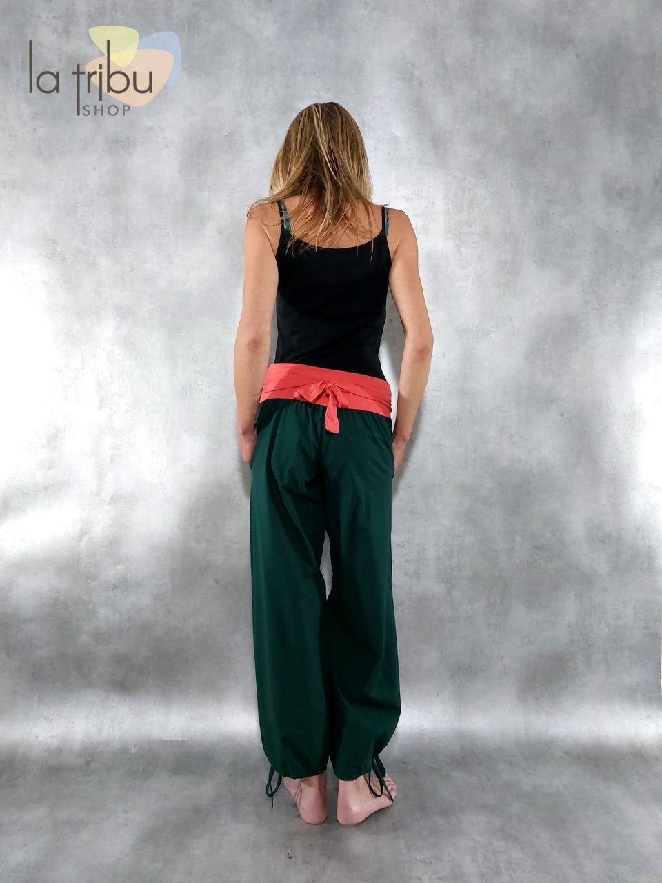 Beau pantalon de yoga vert marque Khaliyog