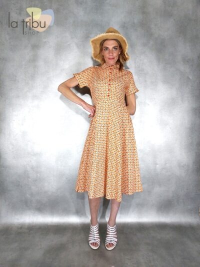 Robe cintrée imprimée orange de la marque KaliYog